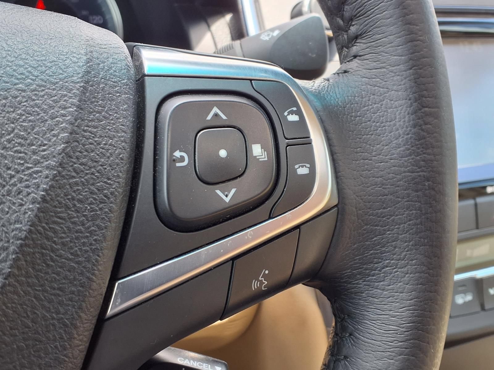 Used 2017 Toyota Camry XLE FWD image 22