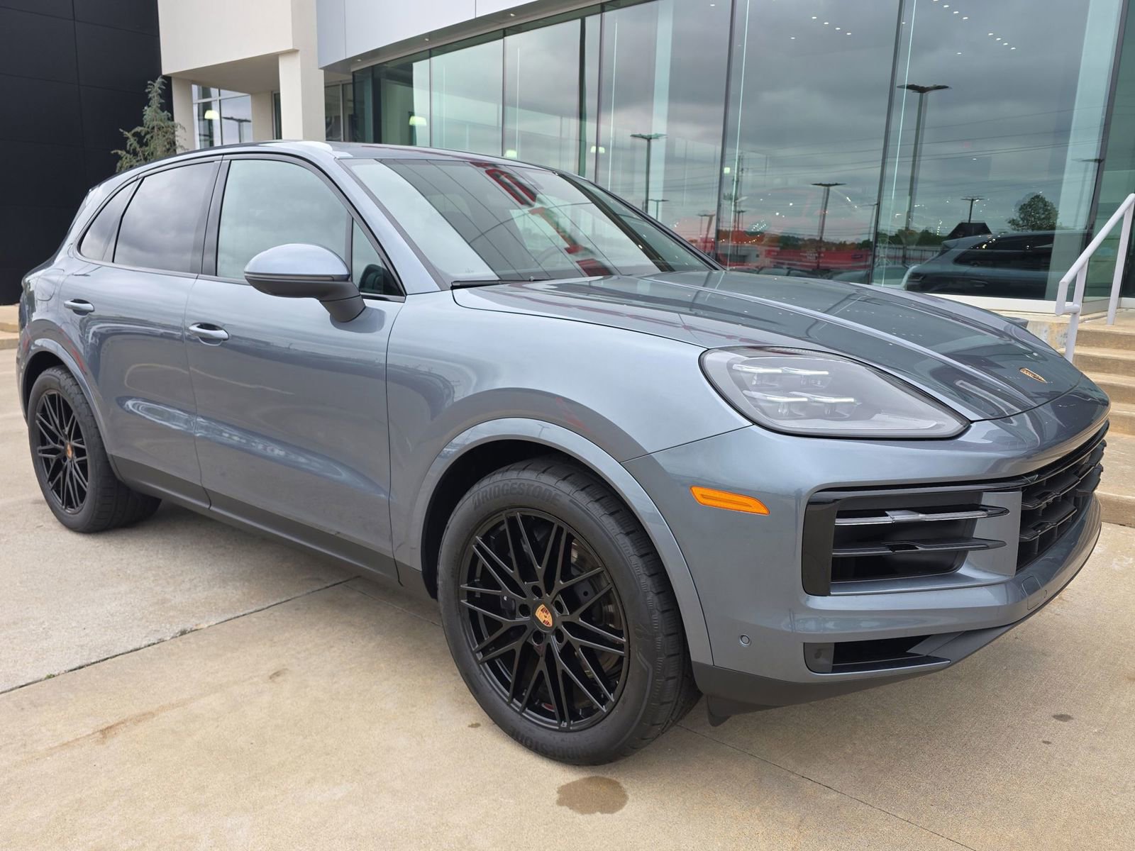 New 2026 Porsche Cayenne AWD/4WD image 9