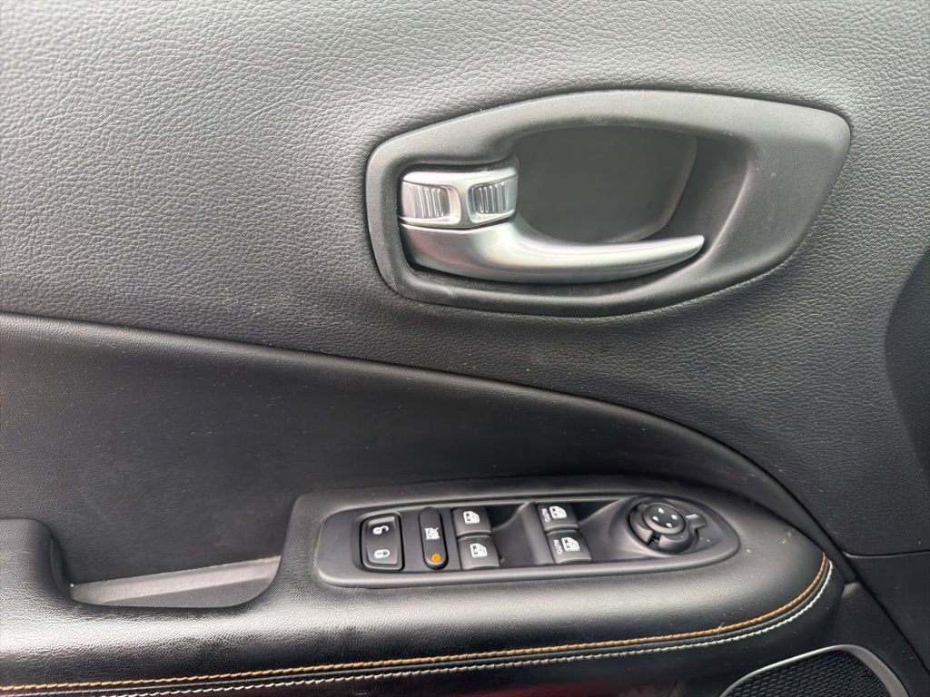 Certified 2021 Jeep Compass Latitude image 26