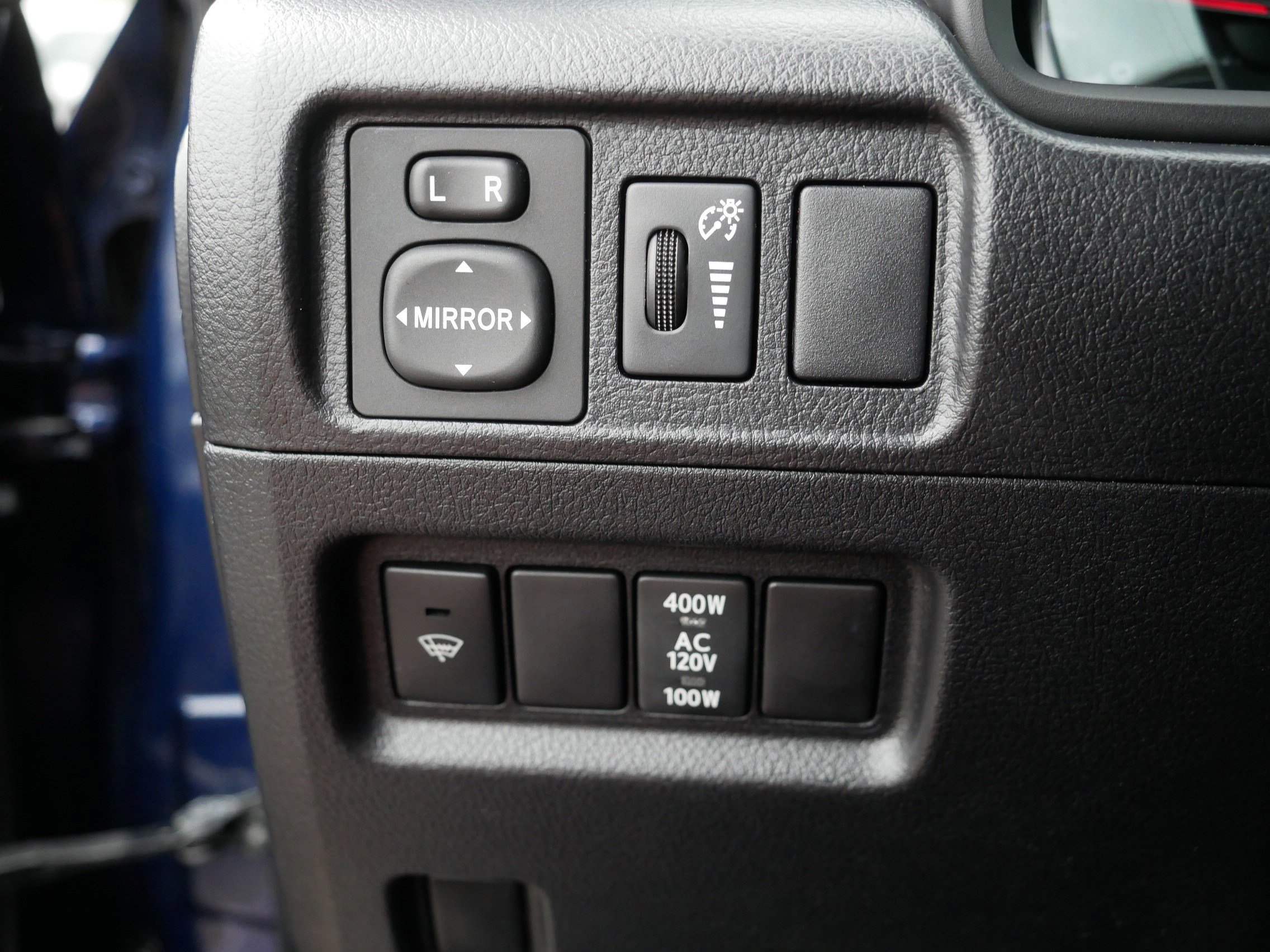 Used 2015 Toyota 4Runner Trail AWD/4WD image 26