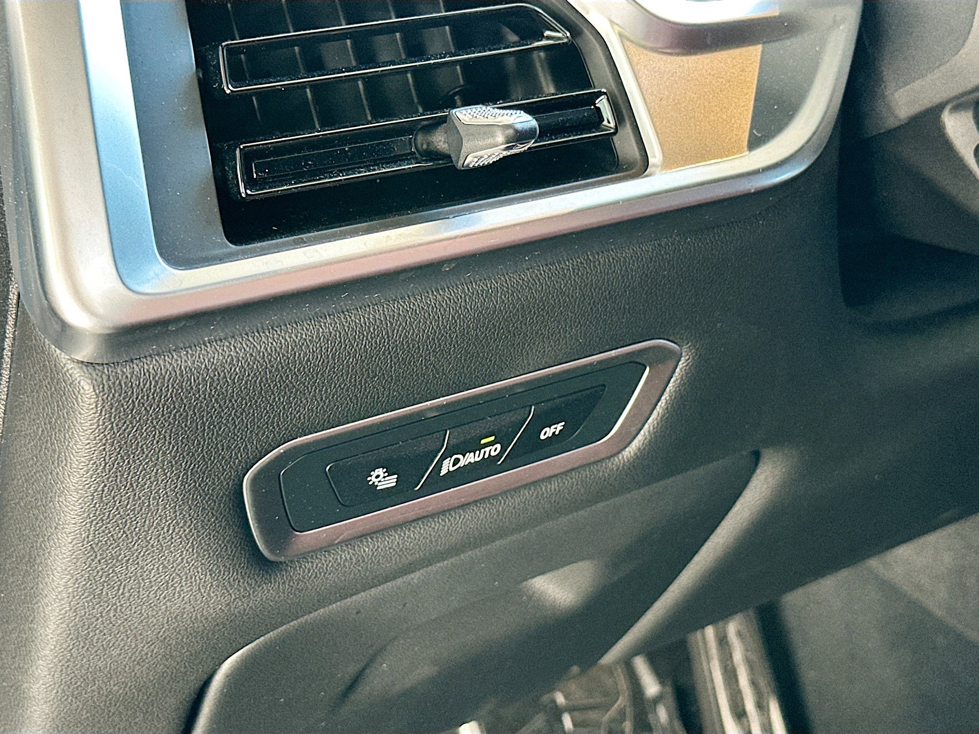 Certified 2024 BMW X7 M60i w/ Executive Package image 10