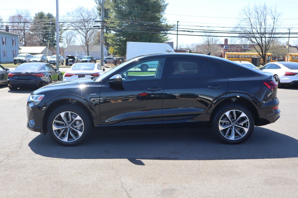 Used 2021 Audi e-tron Premium Plus w/ Premium Plus Package AWD/4WD image 8