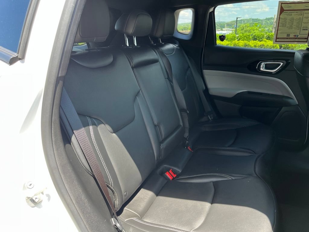 Used 2025 Jeep Compass Limited AWD/4WD image 22
