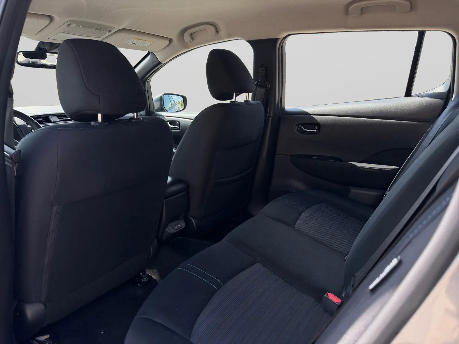 Used 2020 Nissan Leaf SV w/ SV Technology Package image 27