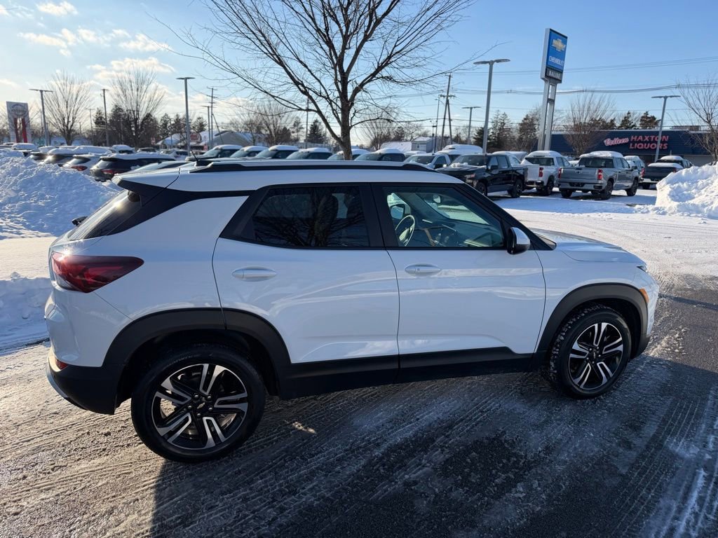 Used 2026 Chevrolet TrailBlazer LT w/ LT Cold Weather Package image 3