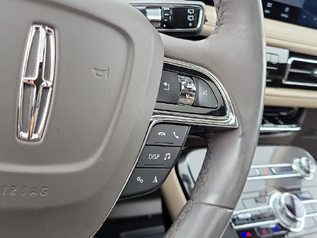 Certified 2022 Lincoln Nautilus Reserve AWD/4WD image 12