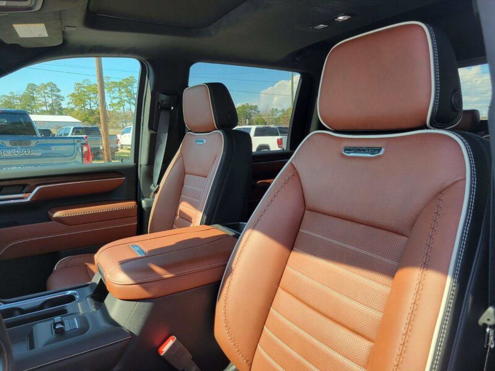 New 2026 GMC Sierra 2500 Denali Ultimate image 13