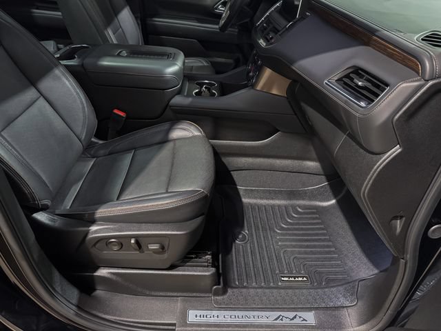 Used 2023 Chevrolet Suburban High Country AWD/4WD image 30