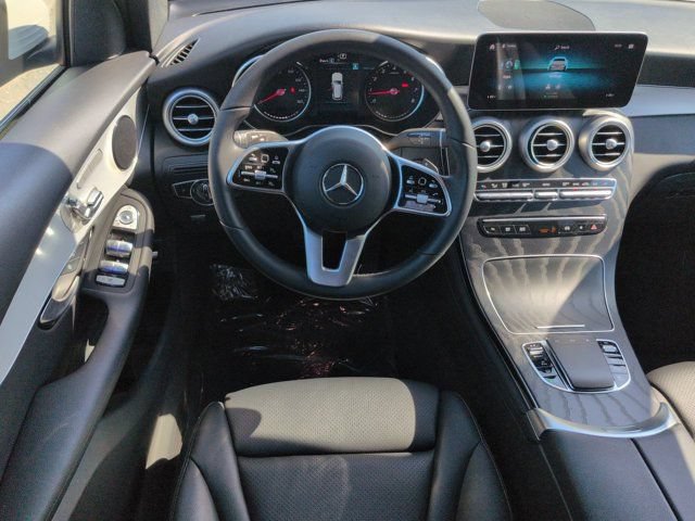 Certified 2021 Mercedes-Benz GLC 300 w/ Premium Package image 16