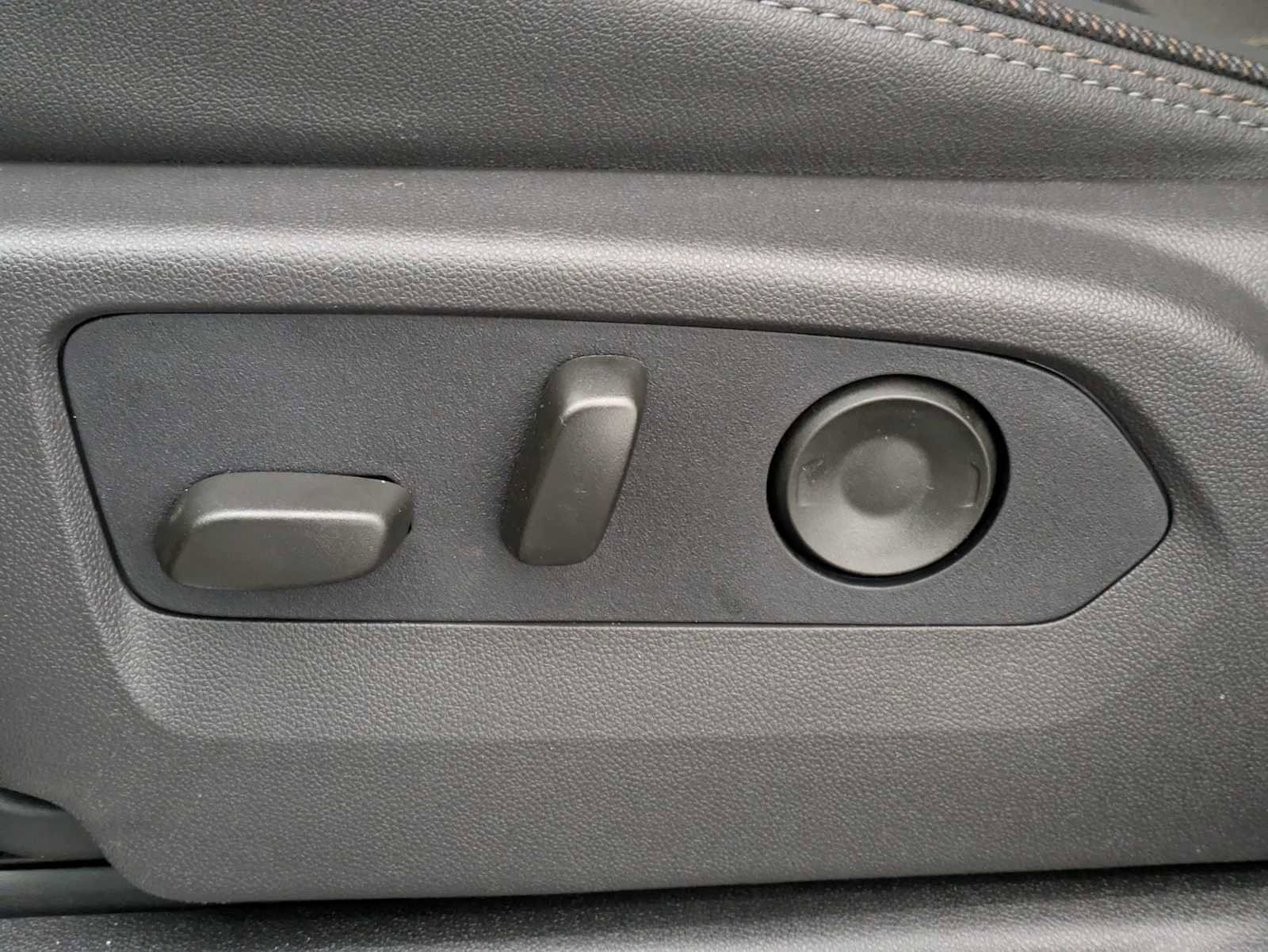 New 2026 Chevrolet Silverado 1500 High Country w/ Midnight Edition image 20