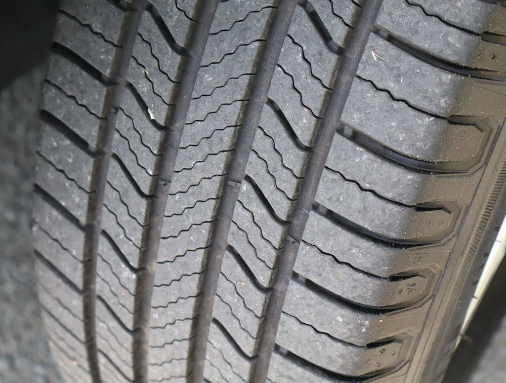 Certified 2019 GMC Terrain SLE w/ Driver Convenience Package image 11