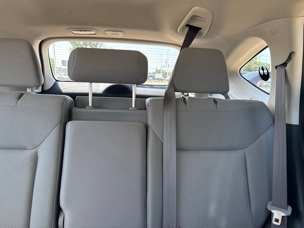 Used 2015 Honda CR-V LX image 18