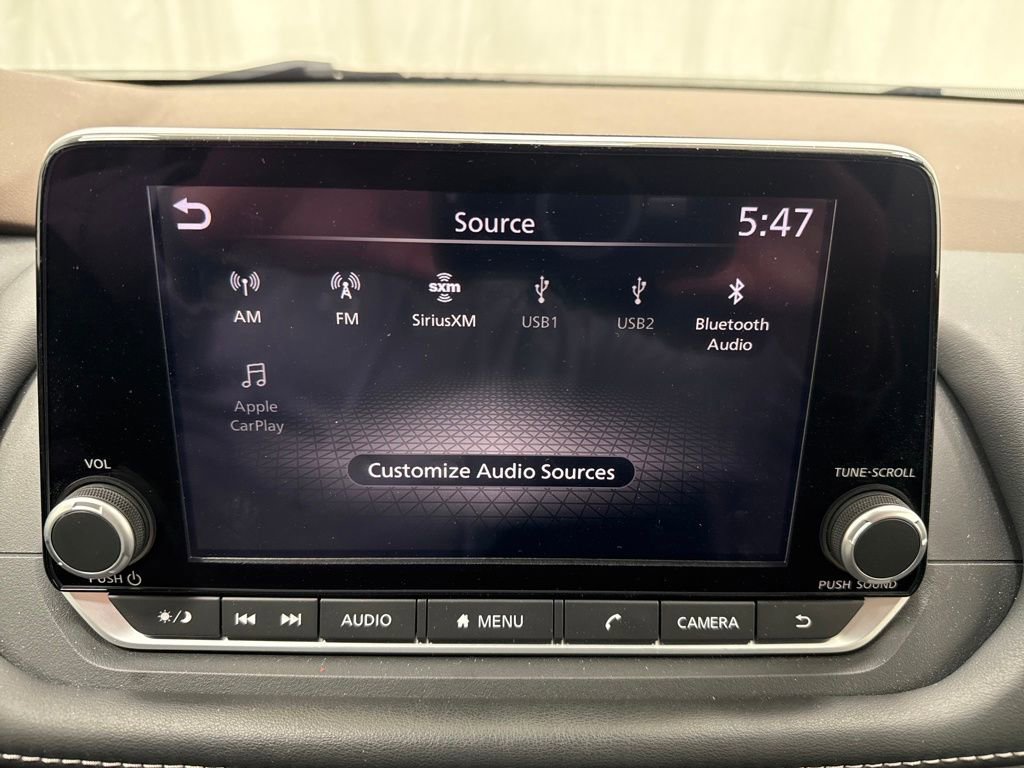 Used 2023 Nissan Rogue SV image 29