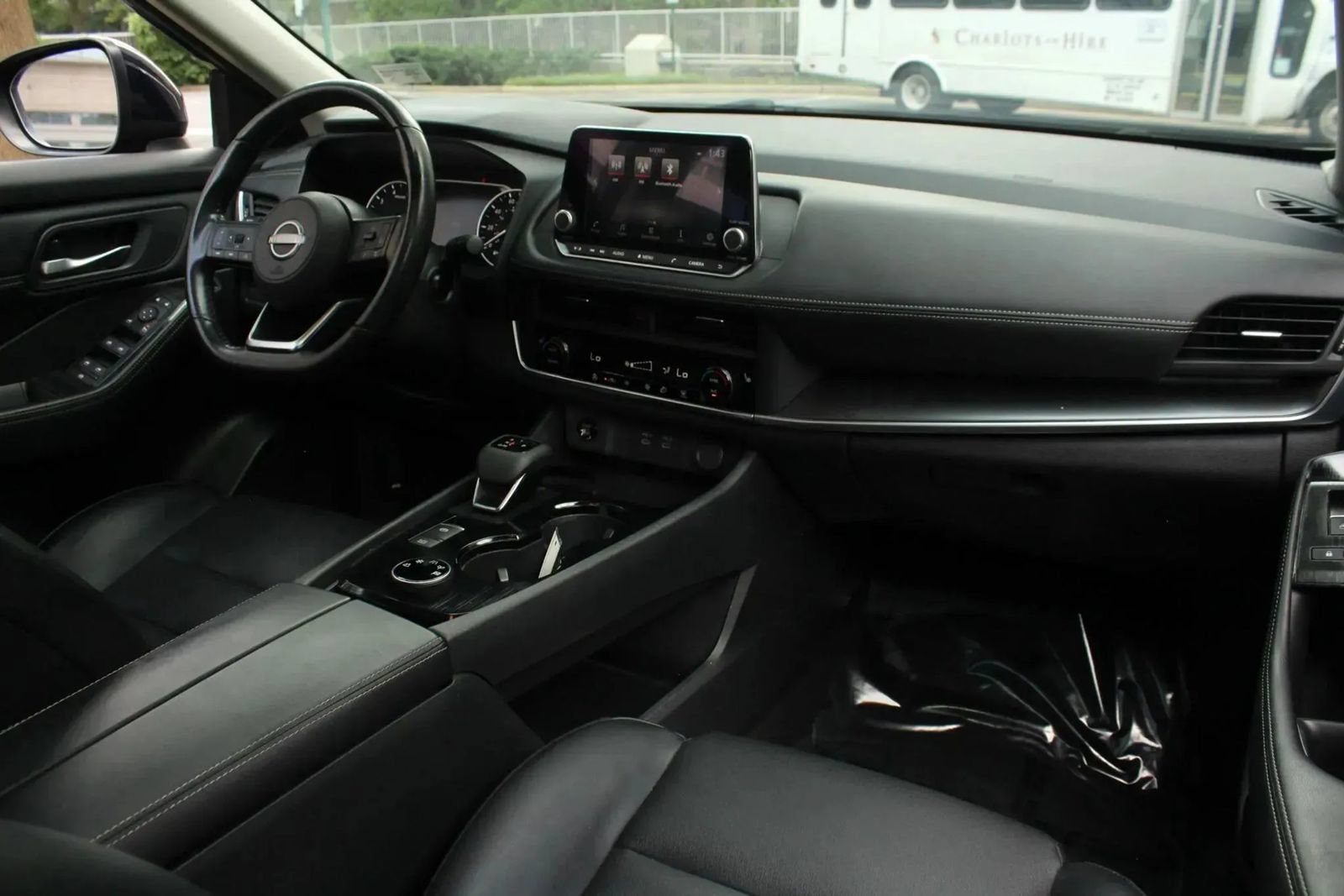 Used 2024 Nissan Rogue SV w/ SV Premium Package AWD/4WD image 49