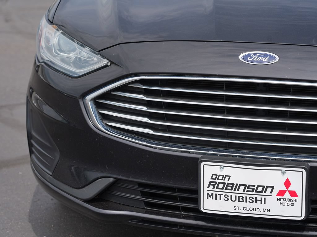 Used 2020 Ford Fusion SE FWD image 9