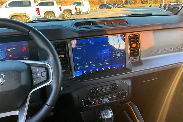 Used 2024 Ford Bronco Badlands image 9