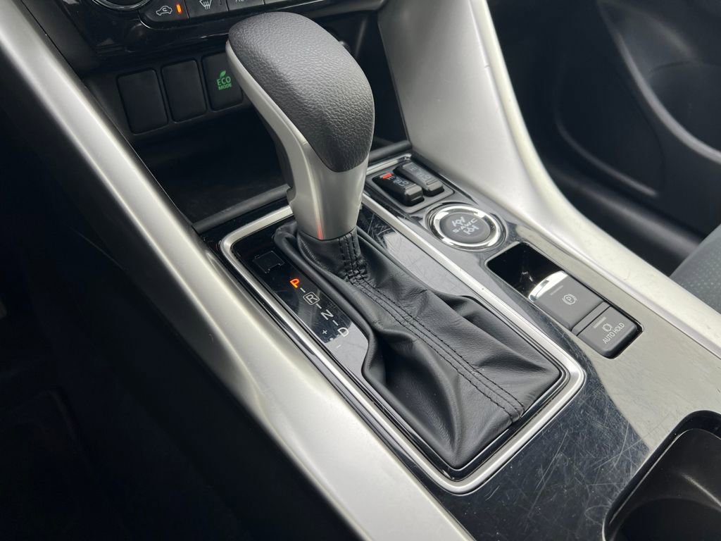 Used 2024 Mitsubishi Eclipse Cross SE image 30