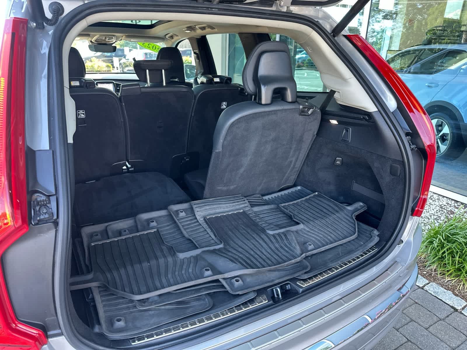Used 2023 Volvo XC90 B5 Plus w/ Protection Package Premier AWD/4WD image 35