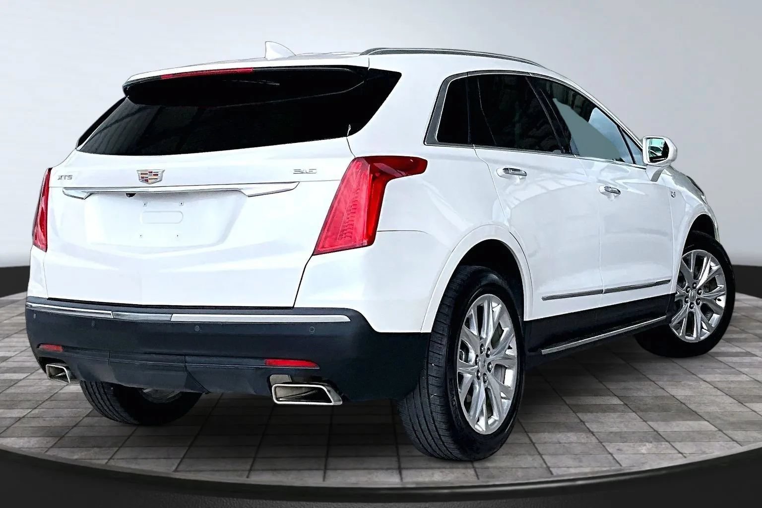 Used 2019 Cadillac XT5 Luxury FWD image 6