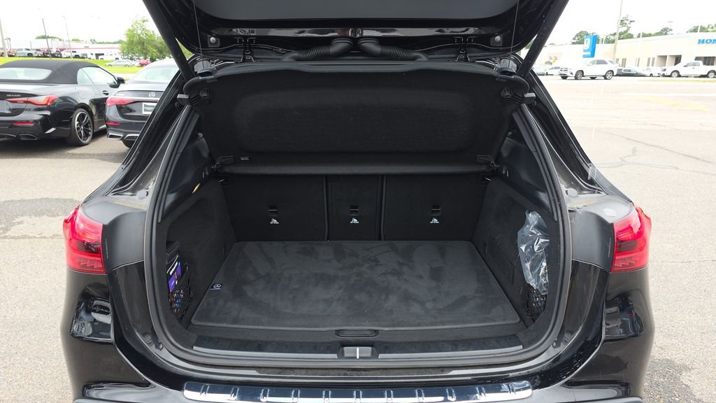 Certified 2025 Mercedes-Benz GLA 250 4MATIC image 9