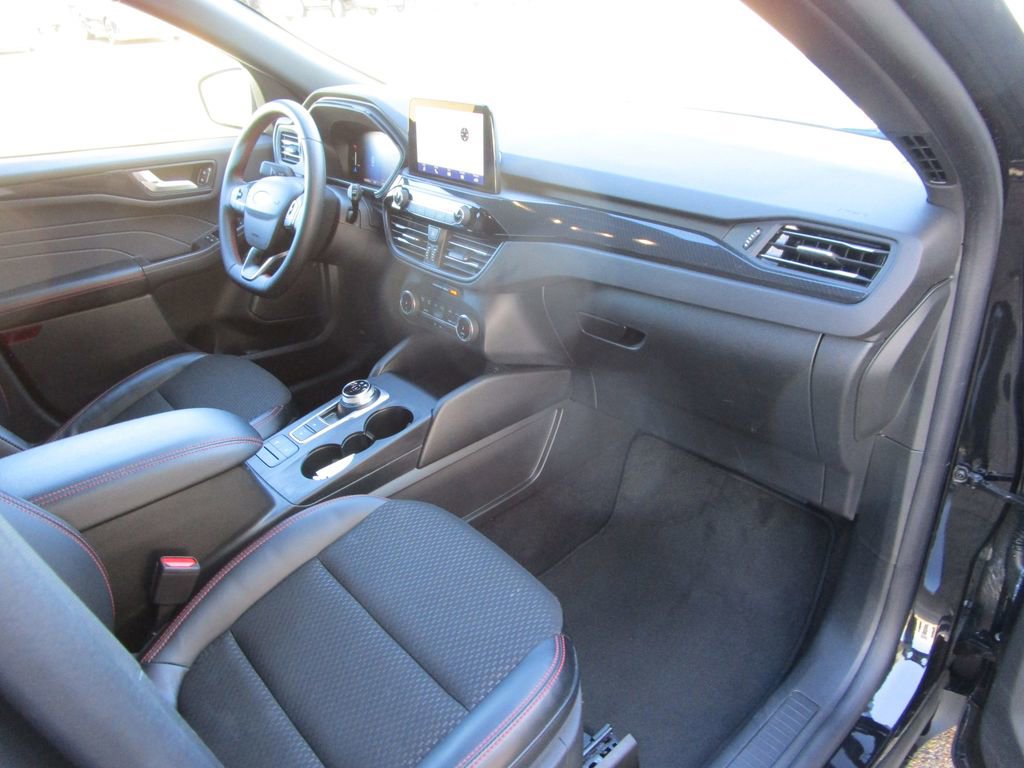 Used 2025 Ford Escape ST-Line FWD image 26