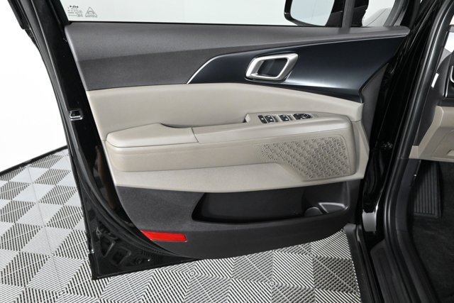 New 2026 Kia Carnival LXS image 17