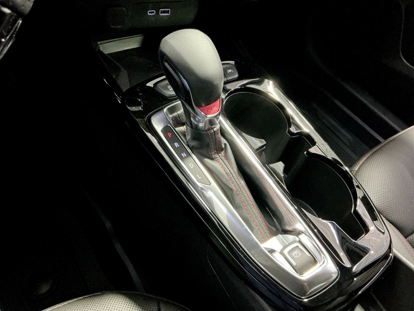 New 2026 Chevrolet Trax RS w/ Sunroof Package image 29