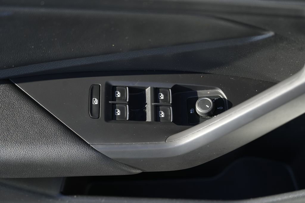 Used 2021 Volkswagen Jetta S w/ Driver Assistance Package FWD image 22