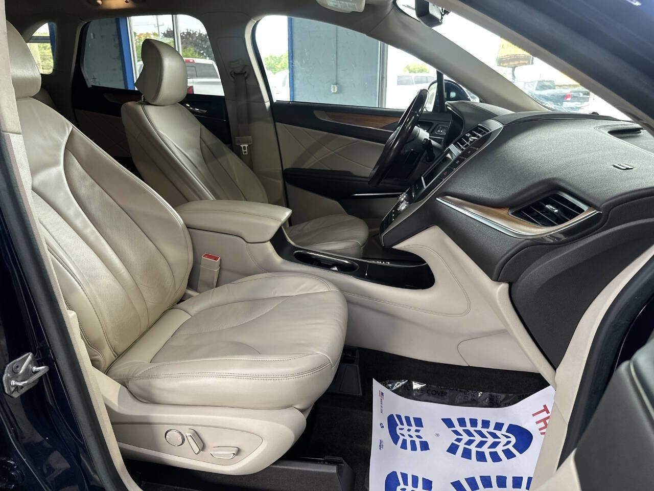 Used 2017 Lincoln MKC Select w/ Select Plus Package image 20