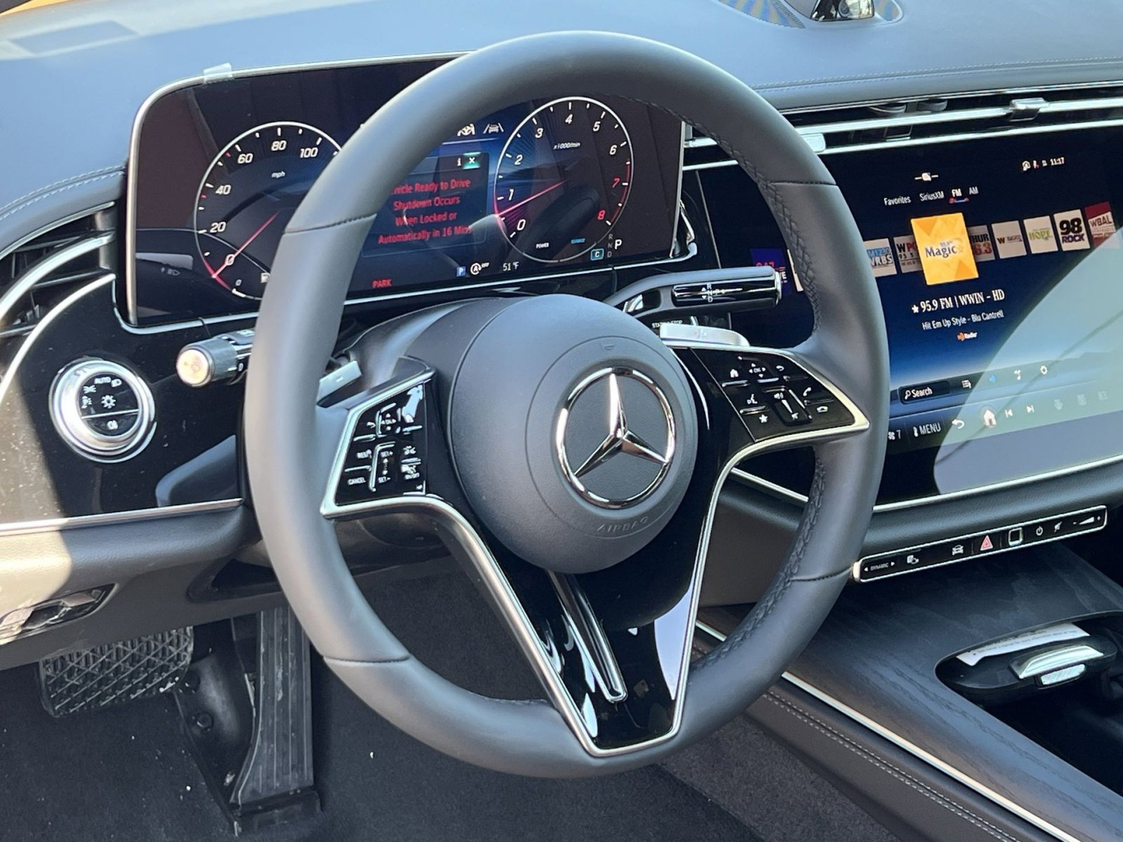 New 2026 Mercedes-Benz E 350 4MATIC Sedan image 14