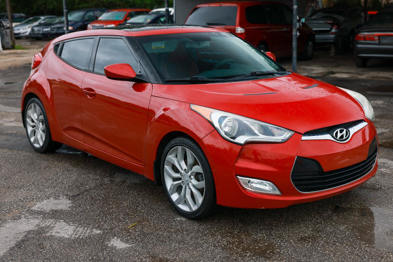 Used 2013 Hyundai Veloster w/ Style Pkg FWD image 15