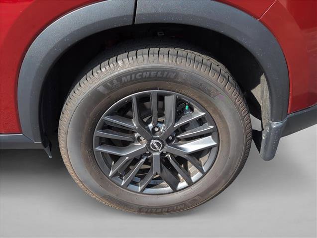 Used 2023 Nissan Rogue S image 24