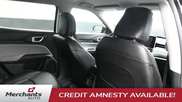 Used 2022 Jeep Compass Latitude AWD/4WD image 12
