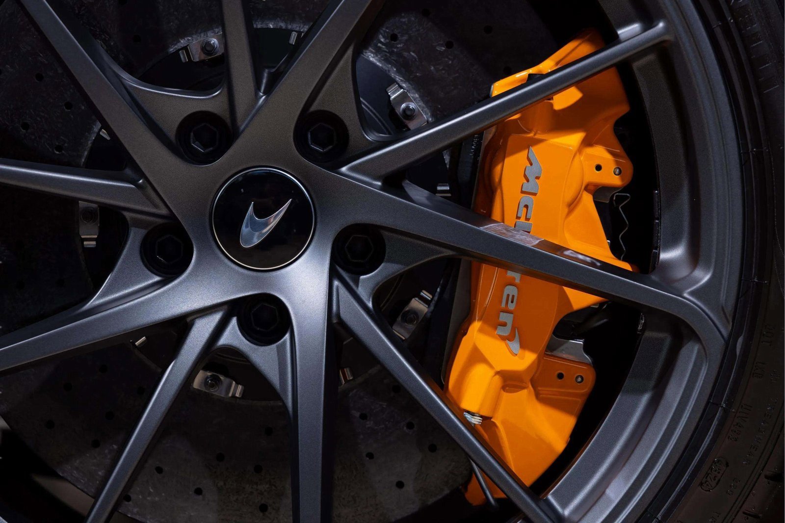 New 2025 McLaren 750S image 14