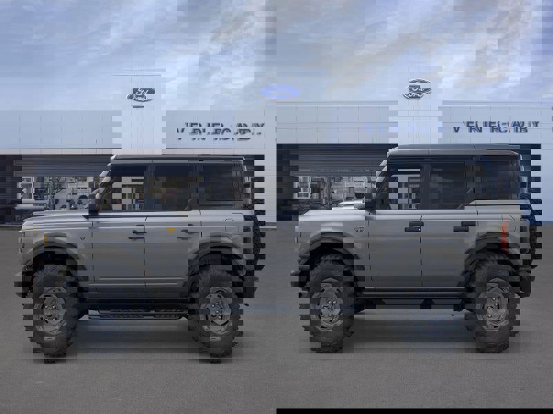 New 2025 Ford Bronco Badlands w/ Sasquatch Package image 3