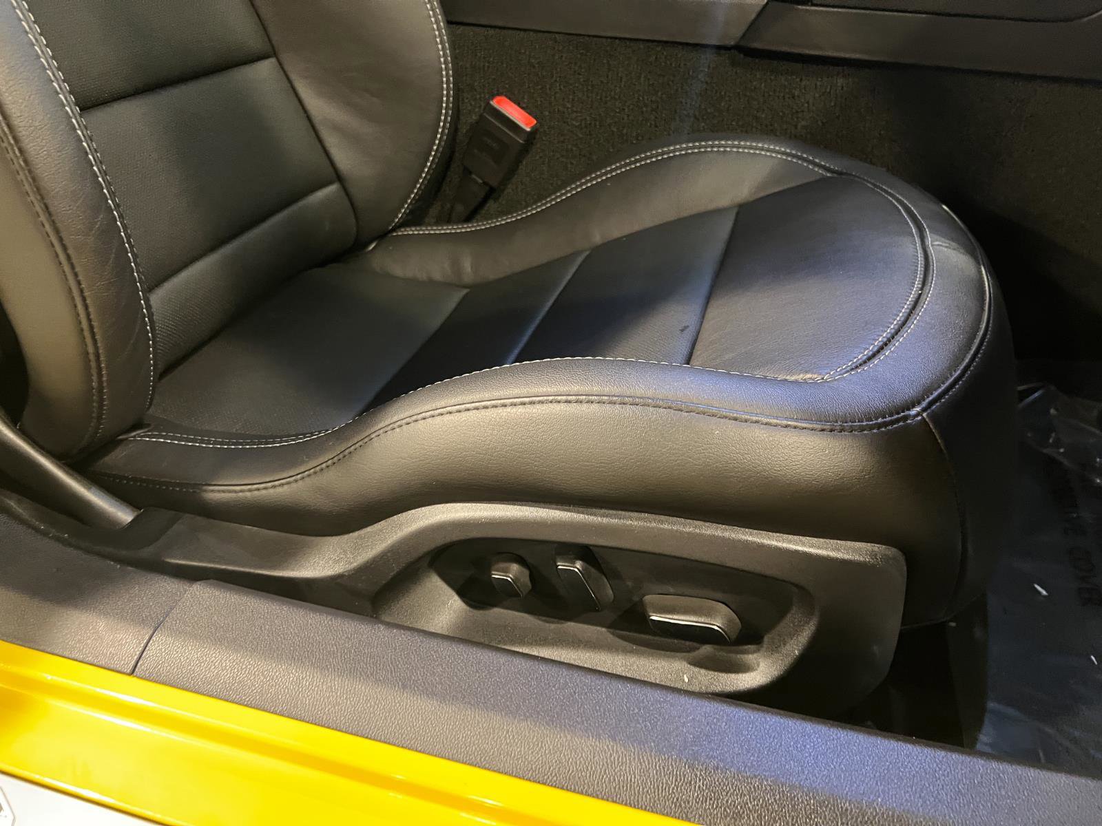 Used 2016 Chevrolet Corvette Stingray Coupe w/ 2LT Preferred Equipment Group image 33