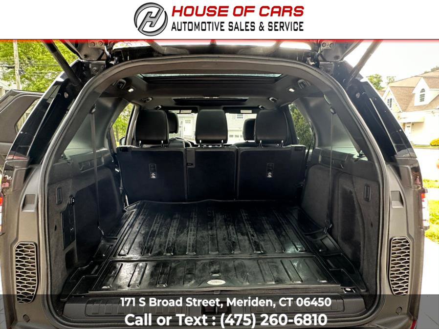 Used 2017 Land Rover Discovery SE image 46