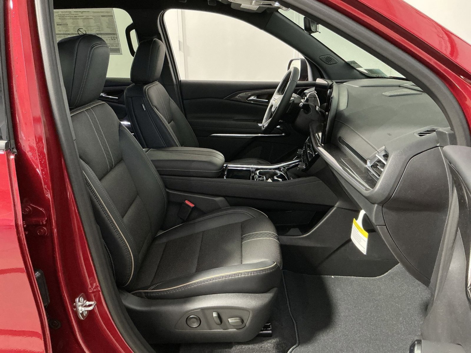 New 2026 Chevrolet Traverse High Country FWD image 34