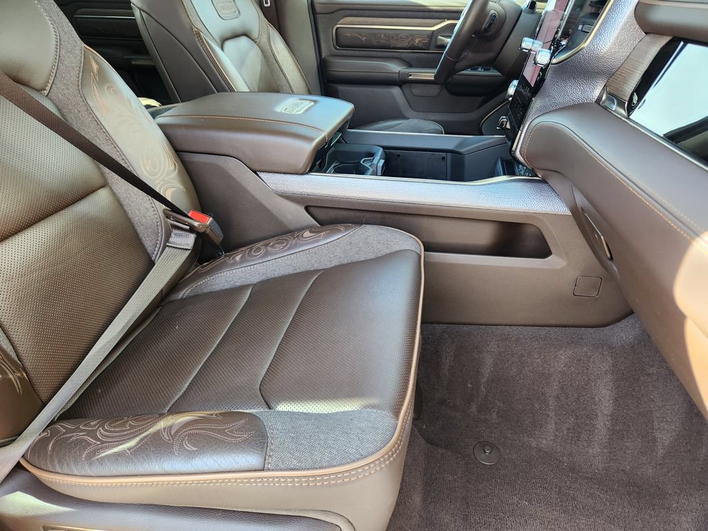 Used 2025 RAM 1500 Limited AWD/4WD image 14