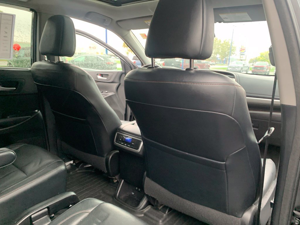 Used 2018 Toyota Highlander Limited w/ Protection Package #3 AWD/4WD image 28
