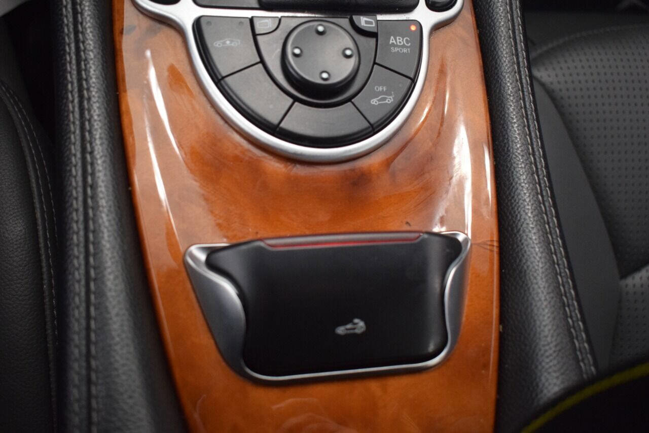 Used 2004 Mercedes-Benz SL 55 AMG image 45