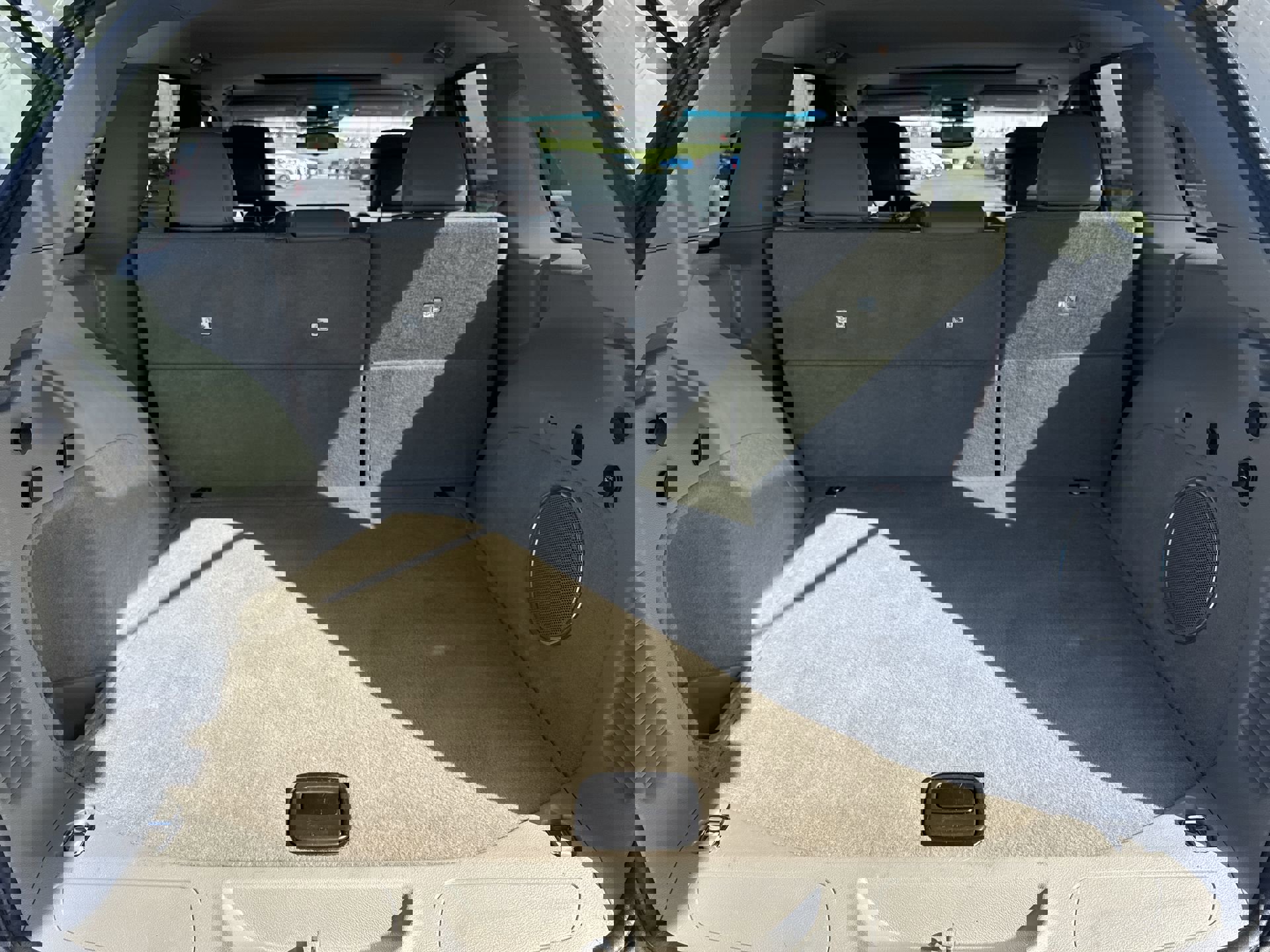 Used 2012 Jeep Grand Cherokee Laredo AWD/4WD image 24