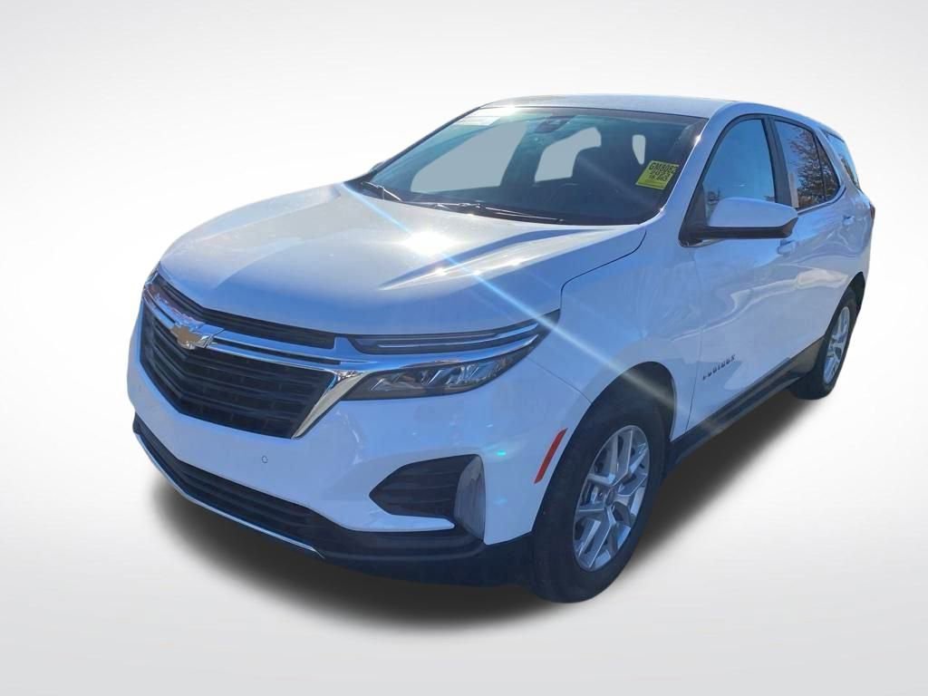 Used 2023 Chevrolet Equinox LT image 3