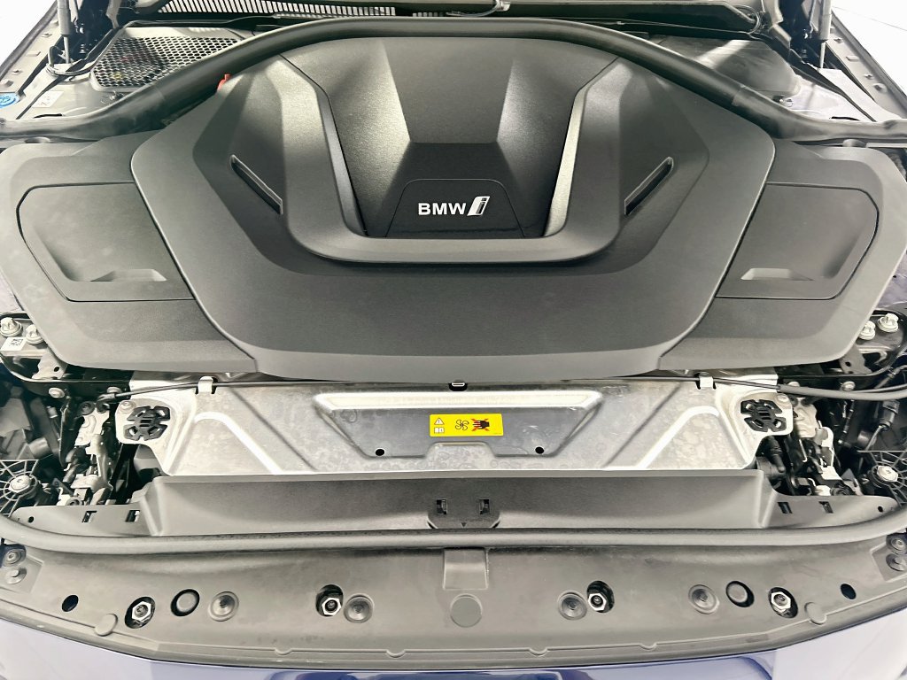 Certified 2024 BMW i4 eDrive35 w/ M Sport Package RWD image 28