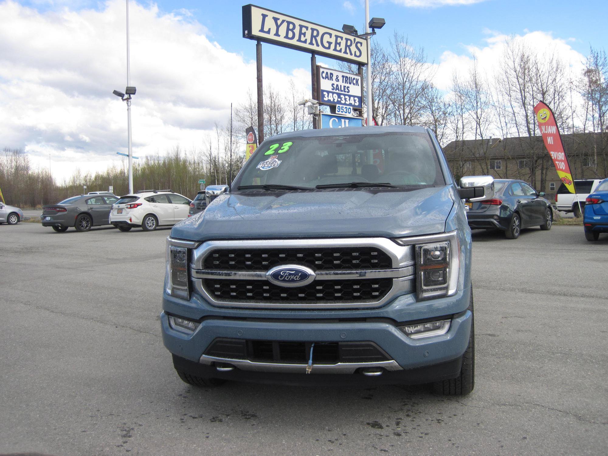 Used 2023 Ford F150 Platinum image 2