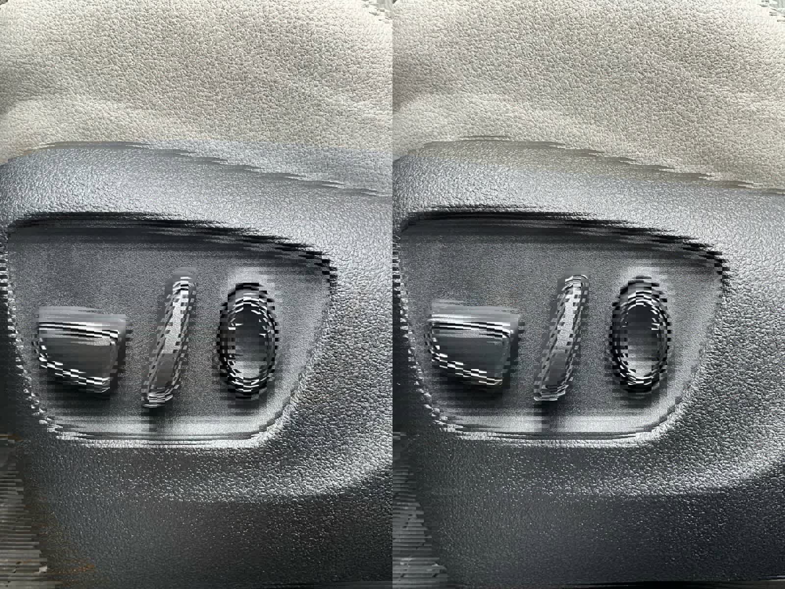 Used 2024 Toyota Grand Highlander AWD Hybrid image 23