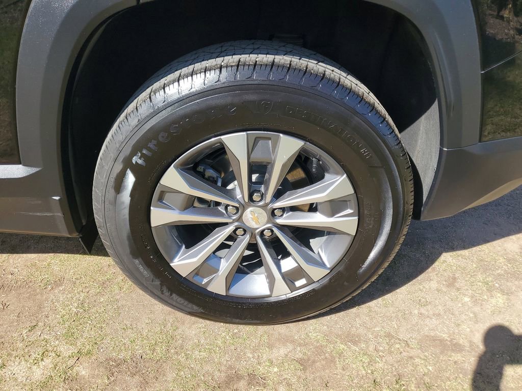 Used 2026 Chevrolet Equinox LT FWD image 7