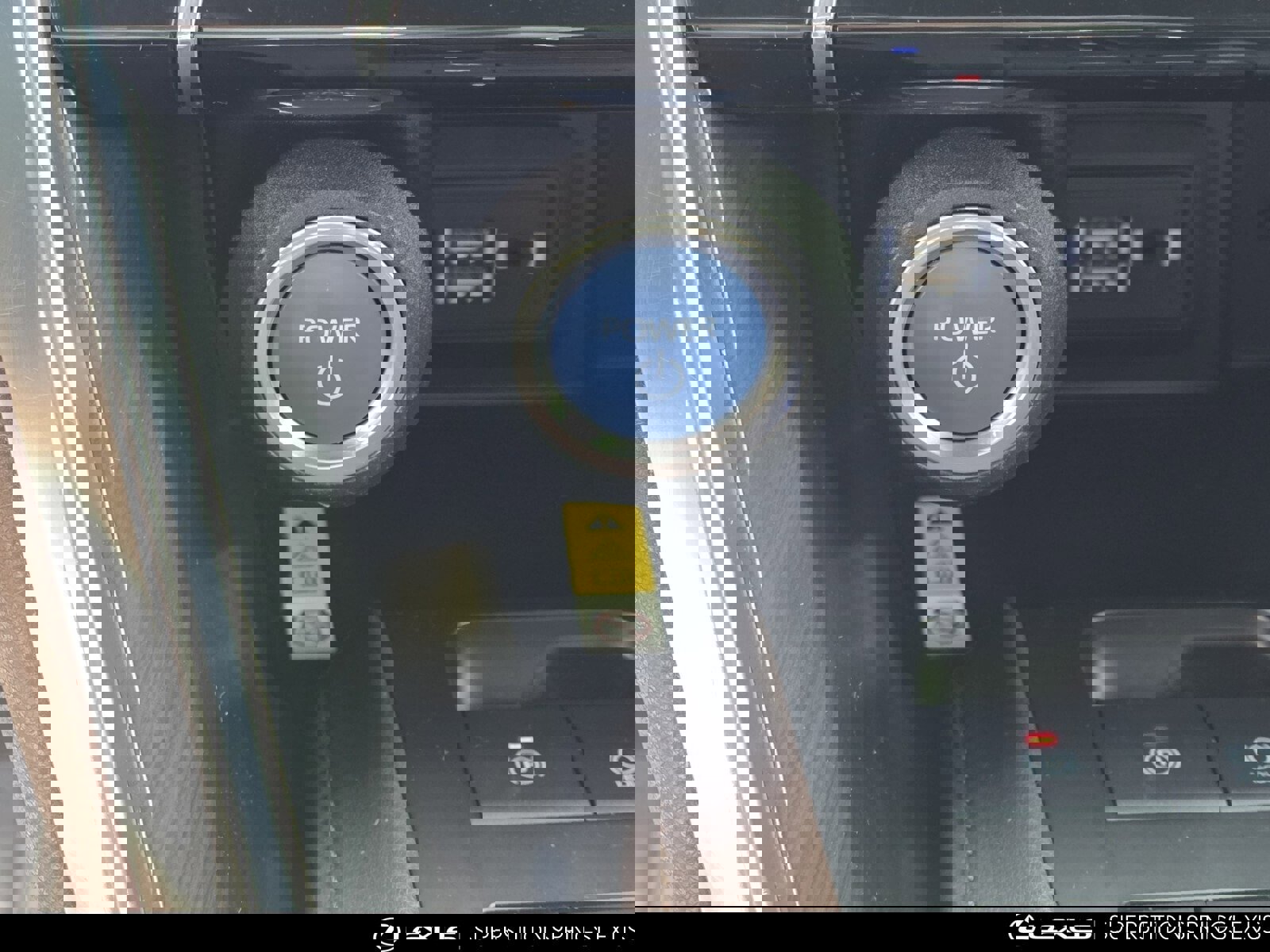 Used 2021 Toyota Venza XLE image 19