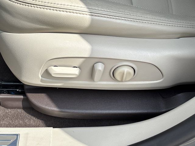 Used 2017 GMC Acadia Denali image 22