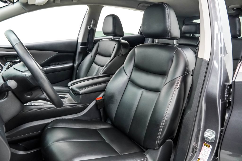 Used 2023 Nissan Murano SV AWD/4WD image 16